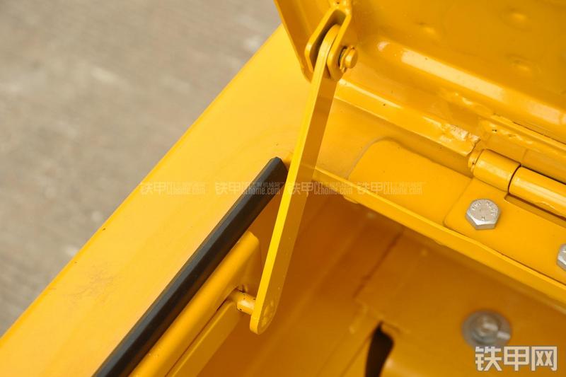 柳工CLG936E挖掘机局部