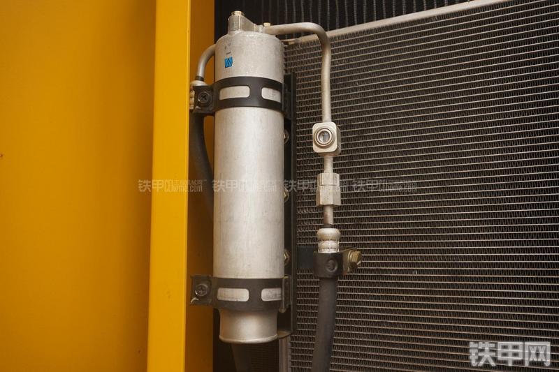 柳工CLG910E挖掘机局部