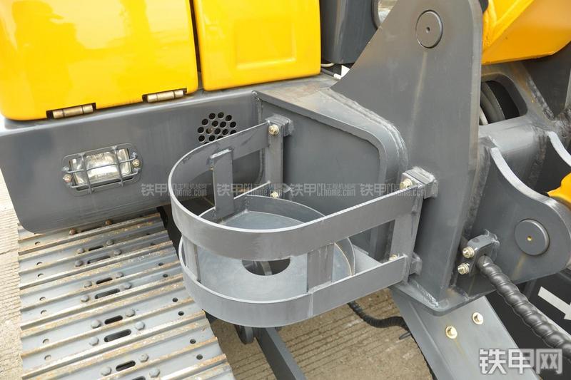 柳工CLG906D挖掘机局部