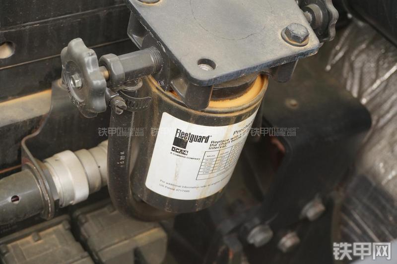 柳工CLG948E挖掘机局部