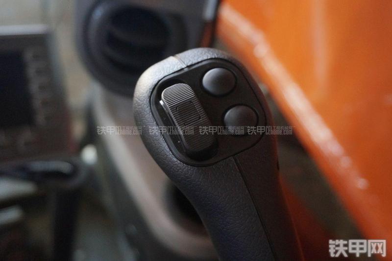 恒天九五JVR280D旋挖钻局部