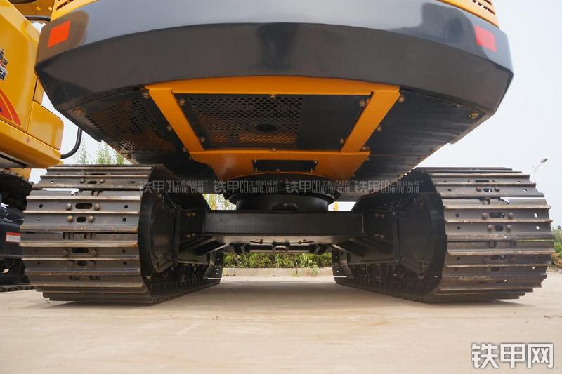 雷沃重工FR60挖掘机局部