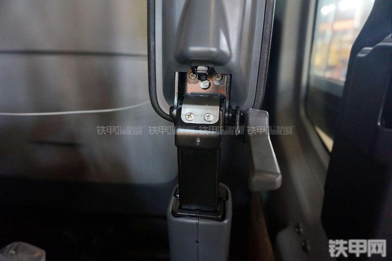 恒天九五JVR280D旋挖钻局部