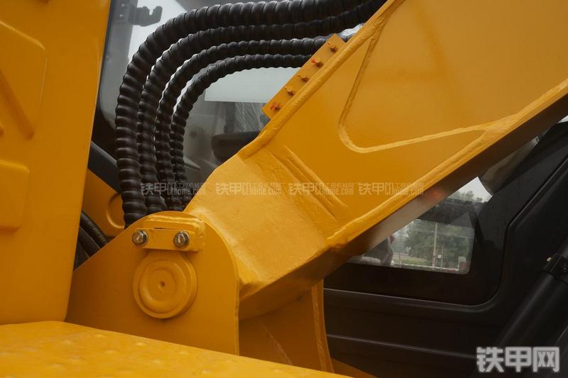 柳工CLG910E挖掘机局部