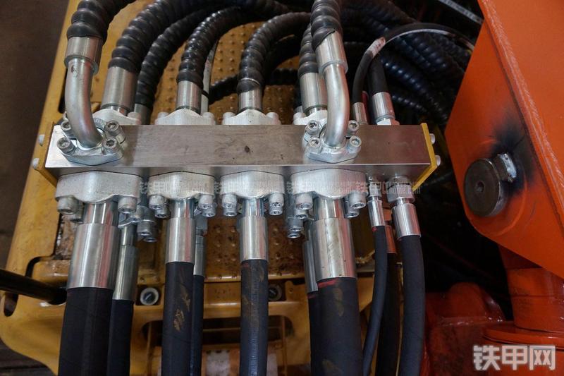 恒天九五JVR280D旋挖钻局部