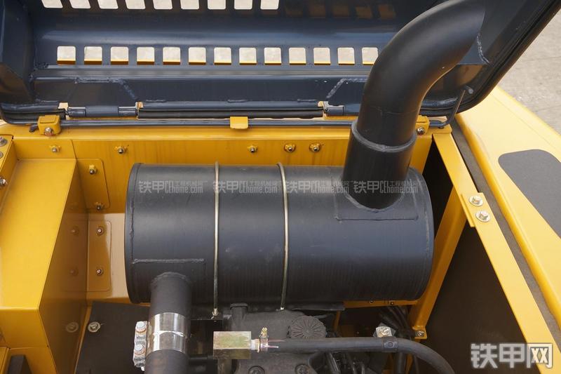 柳工CLG922E挖掘机局部