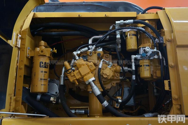 恒天九五JVR280D旋挖钻局部