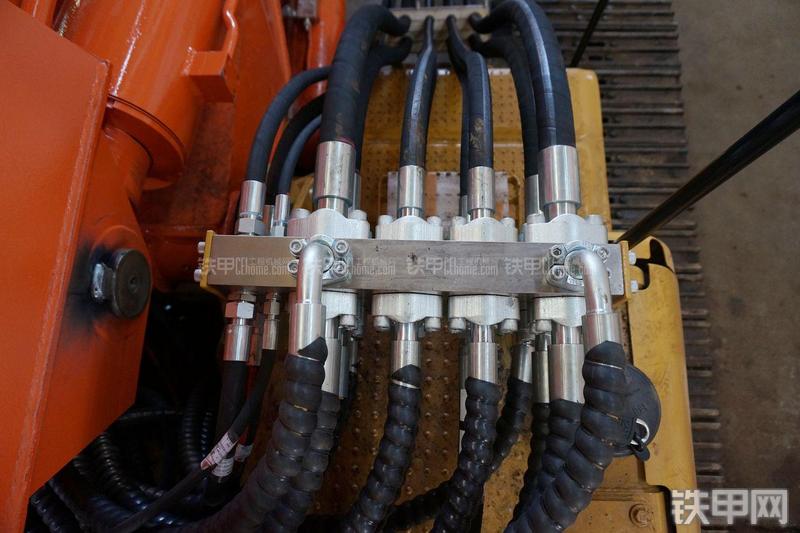 恒天九五JVR280D旋挖钻局部