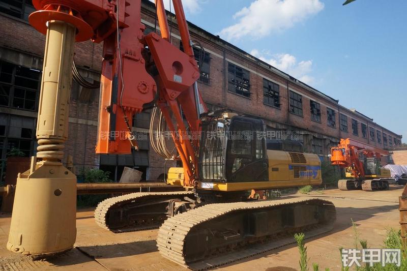 恒天九五JVR280D旋挖钻局部