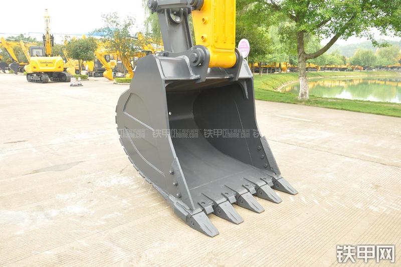 柳工CLG936E挖掘机局部