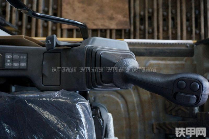 恒天九五JVR280D旋挖钻局部