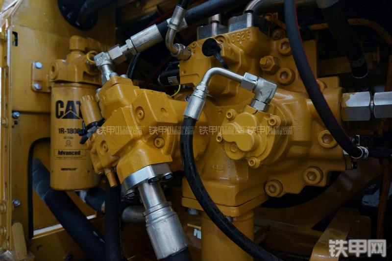 恒天九五JVR280D旋挖钻局部