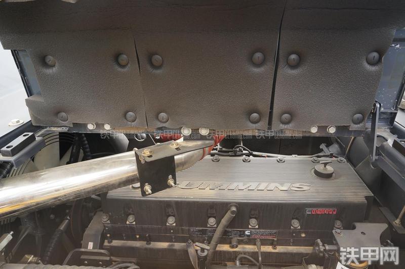 柳工CLG948E挖掘机局部