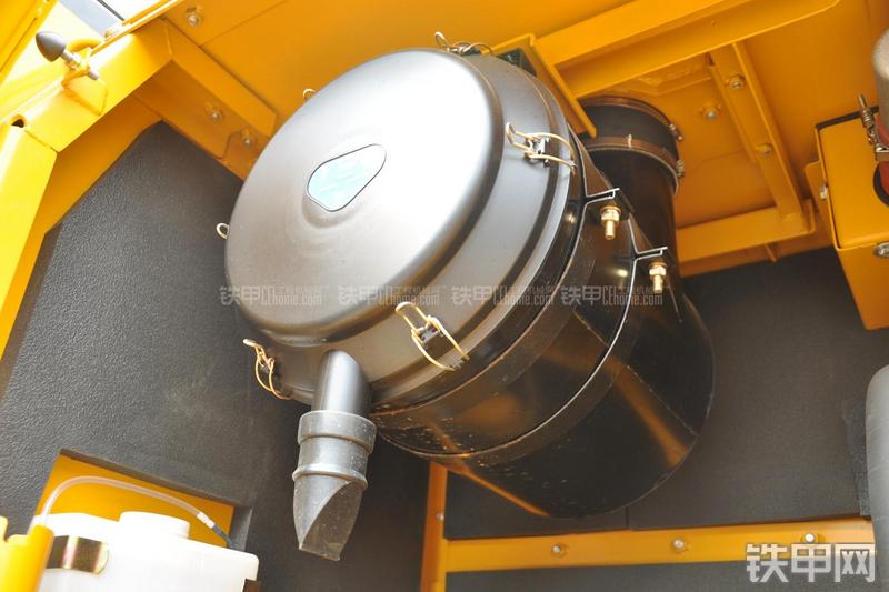 柳工CLG936E挖掘机局部