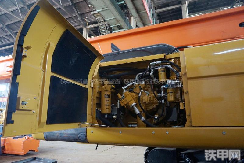 恒天九五JVR280D旋挖钻局部