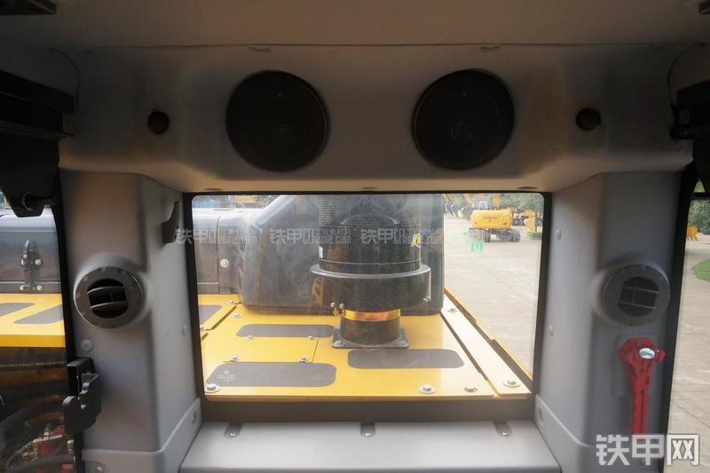 柳工CLG948E挖掘机局部