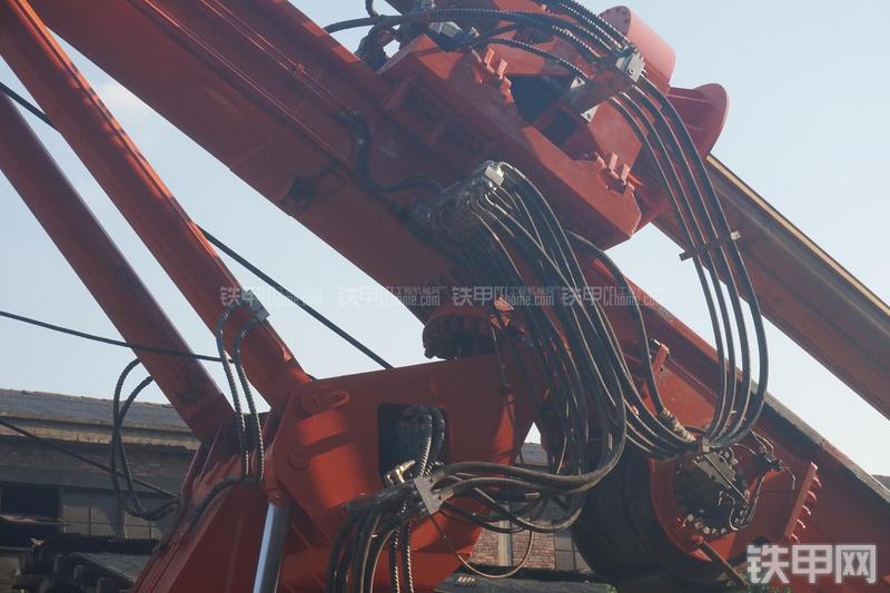 恒天九五JVR280D旋挖钻局部