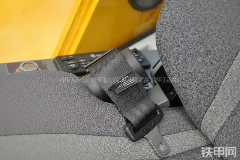 柳工CLG922E挖掘机局部