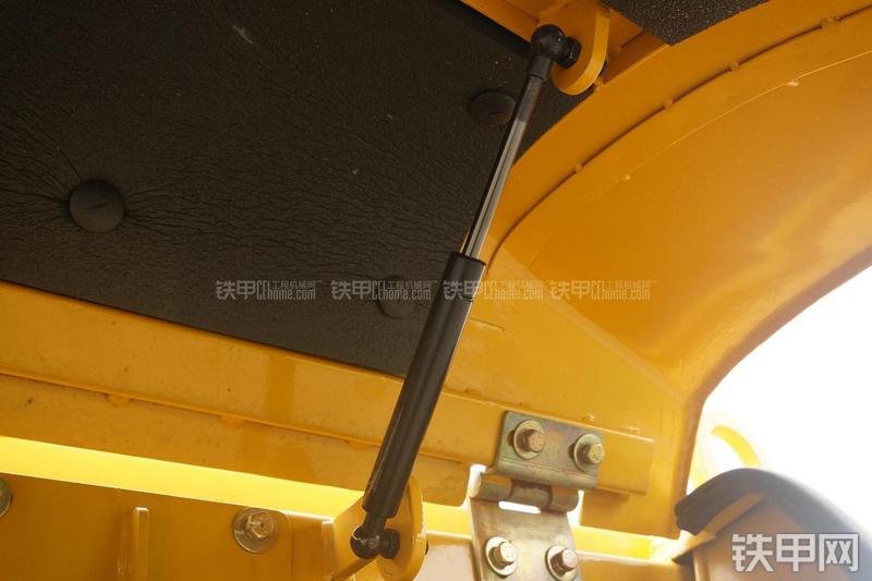 柳工CLG910E挖掘机局部