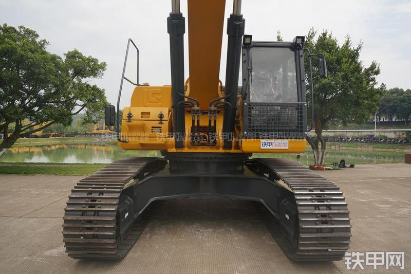 柳工CLG948E挖掘机局部