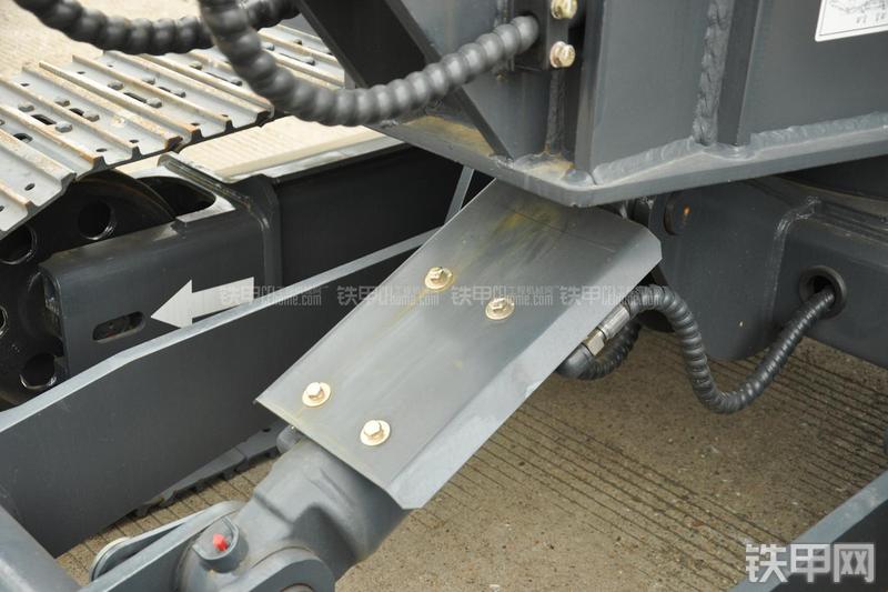 柳工CLG906D挖掘机局部