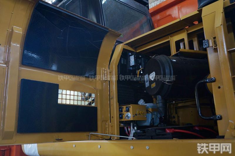 恒天九五JVR280D旋挖钻局部