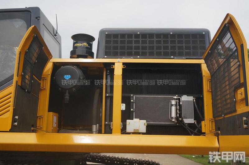 柳工CLG948E挖掘机局部