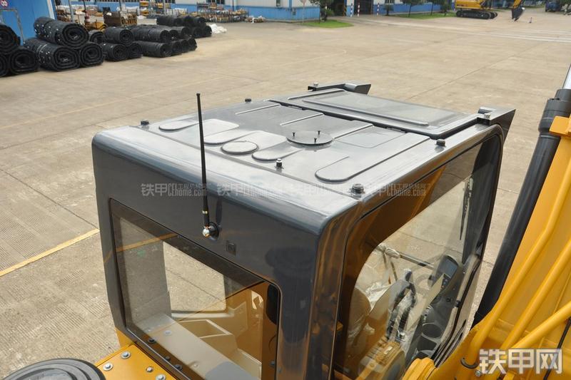 柳工CLG936E挖掘机局部