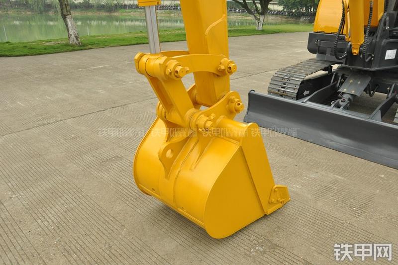 柳工CLG906D挖掘机局部