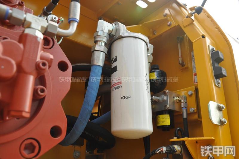 柳工CLG936E挖掘机局部