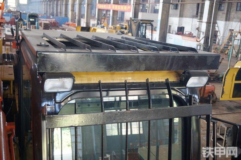 恒天九五JVR280D旋挖钻局部