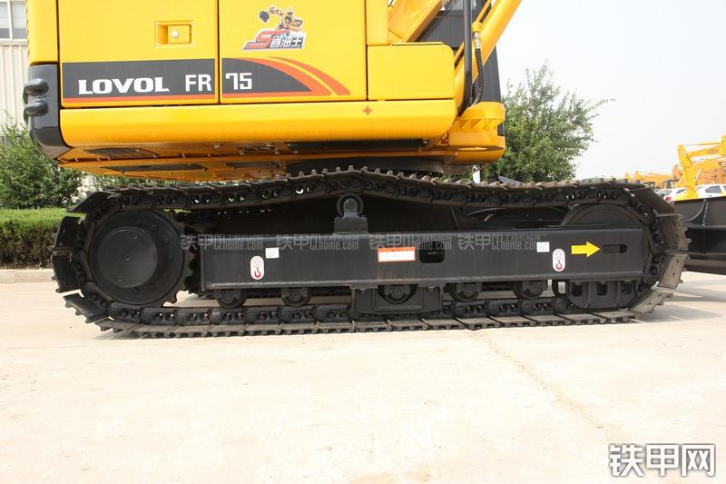 雷沃重工FR75挖掘机局部