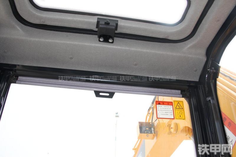 雷沃重工FR75挖掘机局部