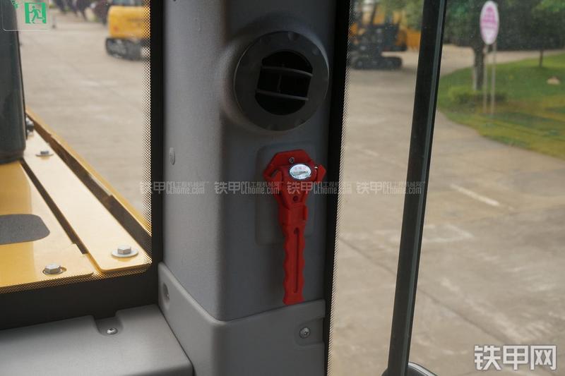 柳工CLG948E挖掘机局部