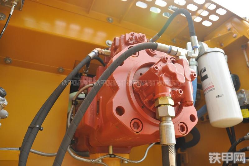 柳工CLG936E挖掘机局部