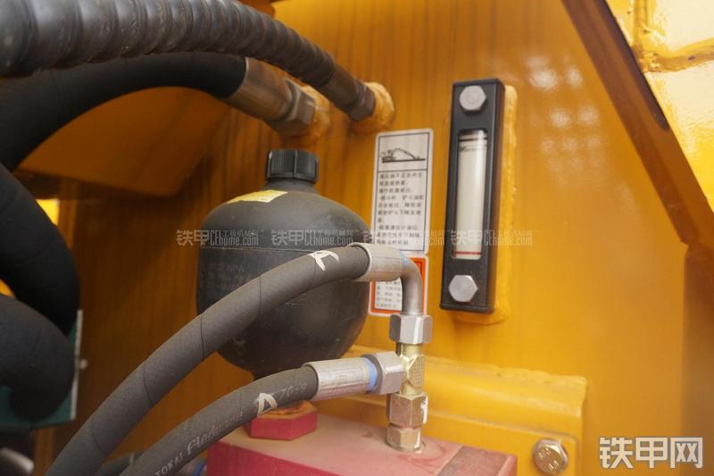 柳工CLG948E挖掘机局部