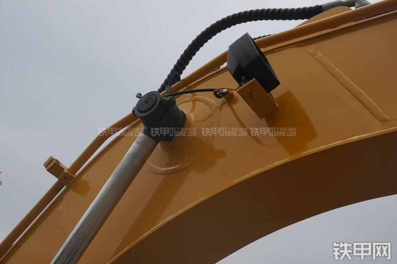 柳工CLG910E挖掘机局部