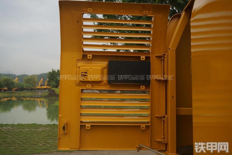 柳工CLG910E挖掘机局部