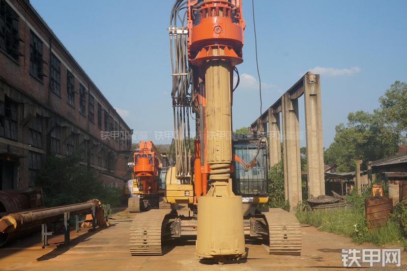 恒天九五JVR280D旋挖钻局部