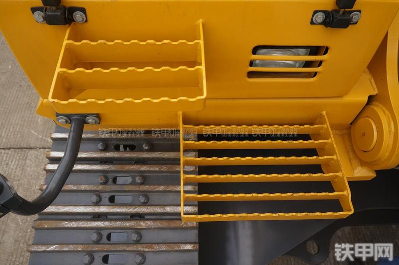 柳工CLG948E挖掘机局部