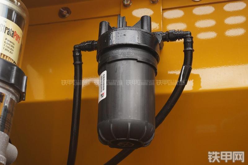 柳工CLG922E挖掘机局部