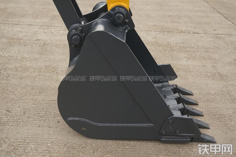 柳工CLG910E挖掘机局部