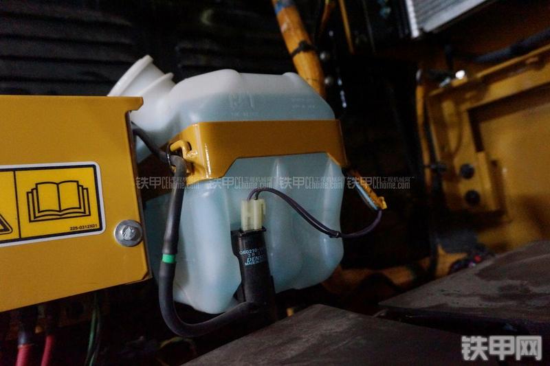 恒天九五JVR280D旋挖钻局部