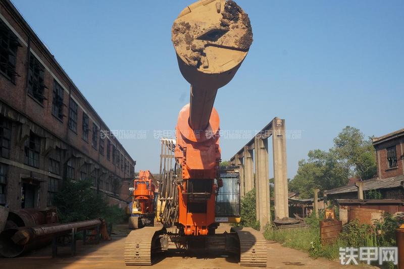 恒天九五JVR280D旋挖钻整机外观