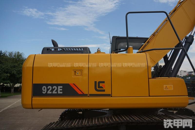 柳工CLG922E挖掘机局部