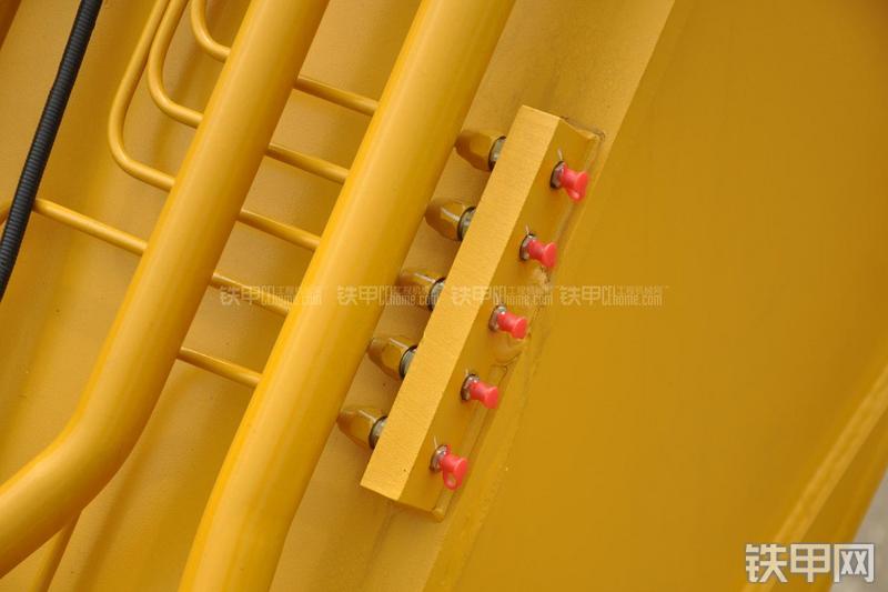 柳工CLG936E挖掘机局部