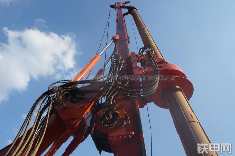 恒天九五JVR280D旋挖钻局部