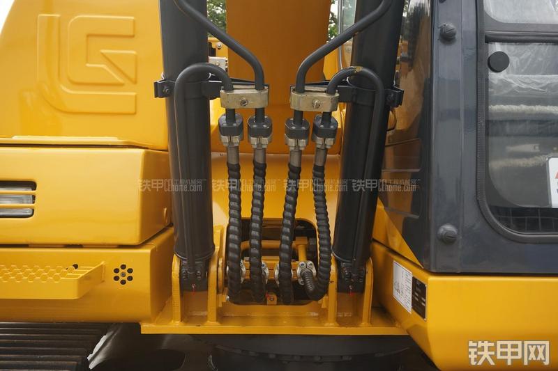 柳工CLG910E挖掘机局部