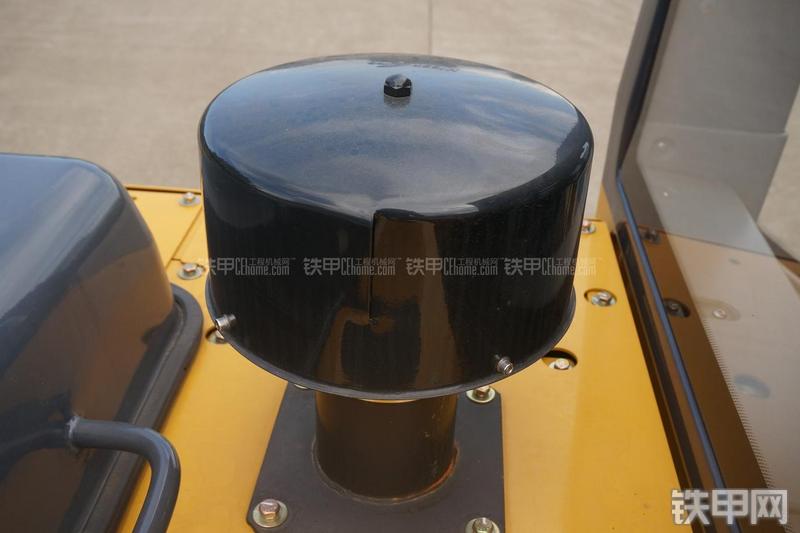 柳工CLG922E挖掘机局部