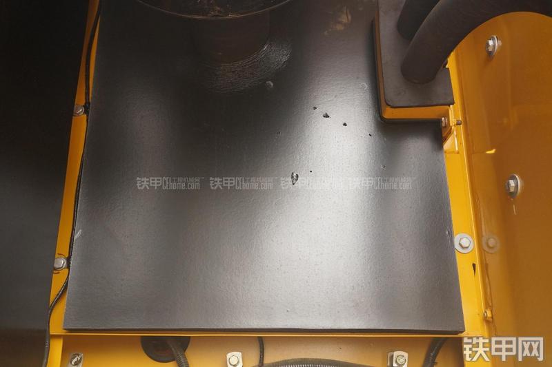 柳工CLG948E挖掘机局部